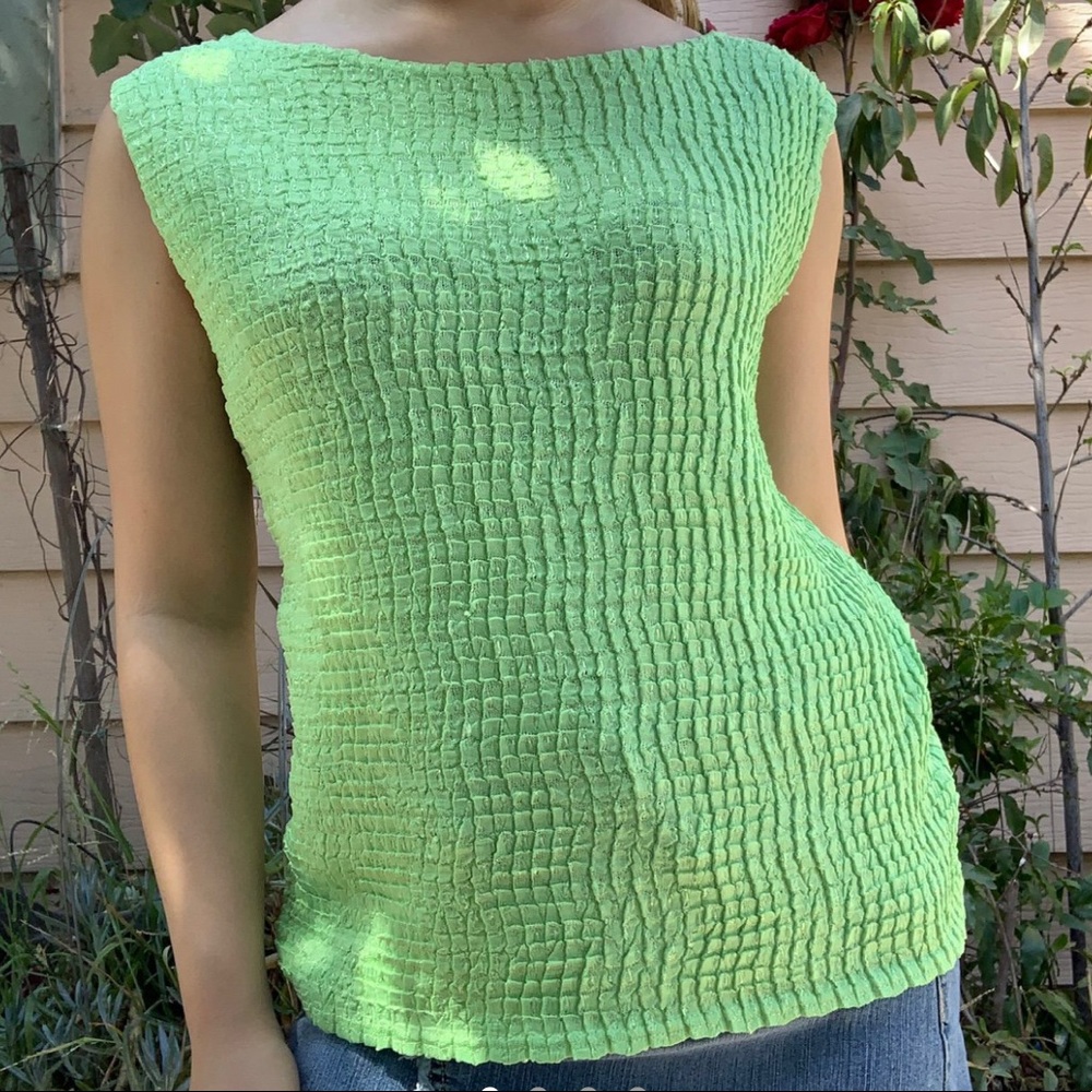 Vintage plissé green tank top